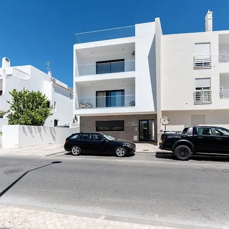 Stunning 3 Bdr Flat W/ Rooftop Pool By Lovelystay Daire *