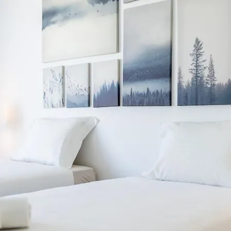 Apartment Stunning 3 Bdr Flat W/ Rooftop Pool By Lovelystay *