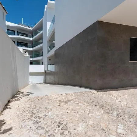 Stunning 3 Bdr Flat W/ Rooftop Pool By Lovelystay * Albufeira