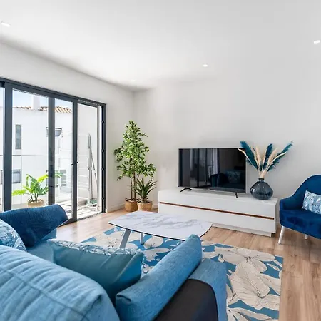 Stunning 3 Bdr Flat W/ Rooftop Pool By Lovelystay Апартаменти *