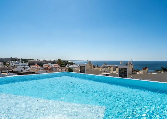 Stunning 3 Bdr Flat W/ Rooftop Pool By Lovelystay * Albufeira