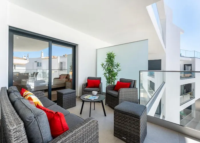 Stunning 3 Bdr Flat W/ Rooftop Pool By Lovelystay Appartamento *