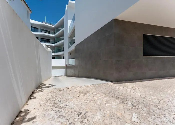 Stunning 3 Bdr Flat W/ Rooftop Pool By Lovelystay * Albufeira