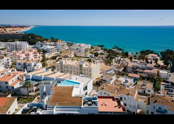 Stunning 3 Bdr Flat W/ Rooftop Pool By Lovelystay Albufeira