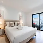 Stunning 3 Bdr Flat W/ Rooftop Pool By Lovelystay * Албуфейра