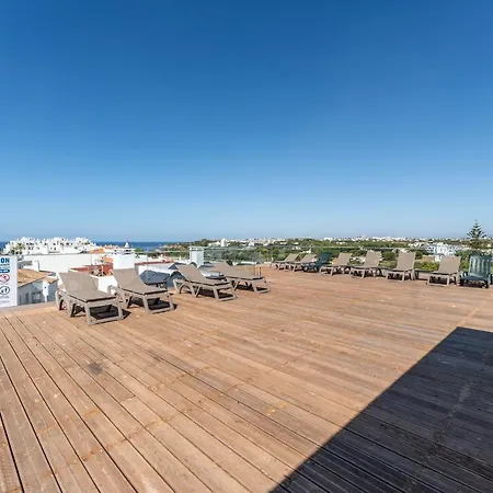 Stunning 3 Bdr Flat W/ Rooftop Pool By Lovelystay Apartamento Albufeira